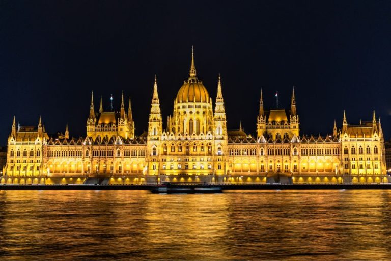 βουδαπεστη δεκεμβριος